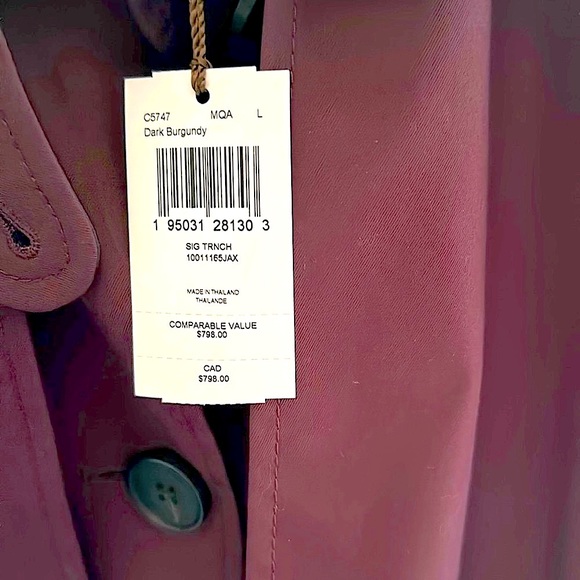 Women’s Coach SignatureTrench burgundy
 44 long ,armpits 23 ,sleeves 24 long - Picture 3 of 14